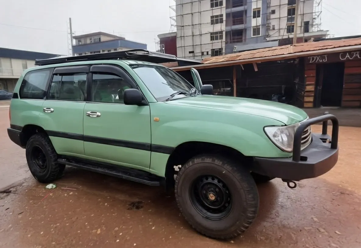 Toyota Land Cruiser V8, photo 5 of 5