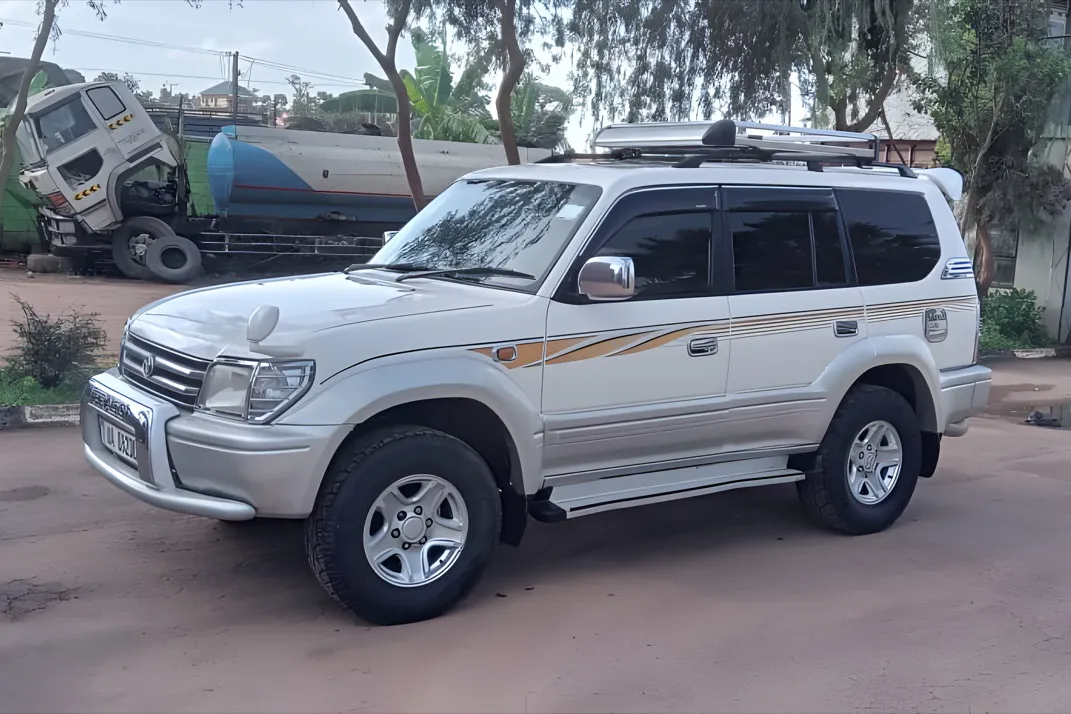 Toyota Land Cruiser Prado TX, photo 4 of 5